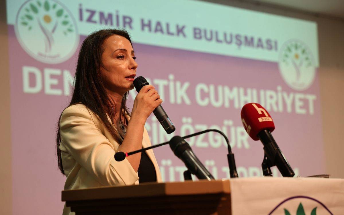 Hatimoğulları İzmir'de: Süreç Türkiye’yi bölmez, aksine toplumu kenetler