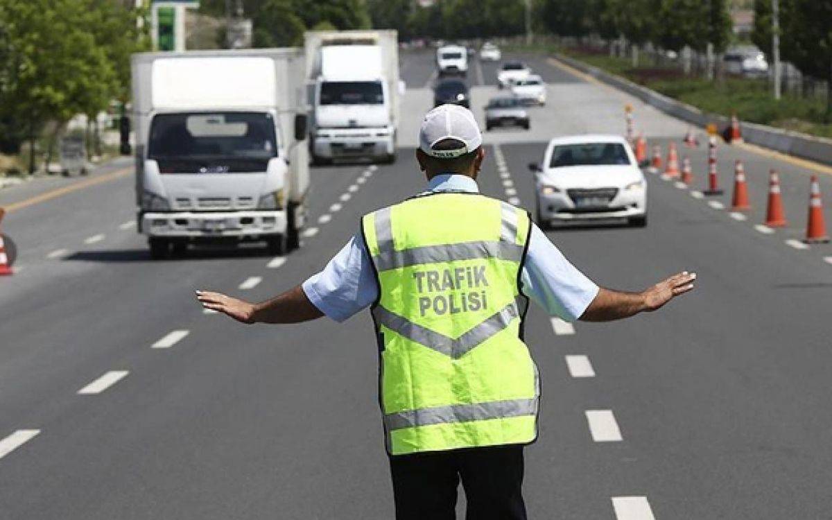 İstanbul'da bazı yollar trafiğe kapatıldı