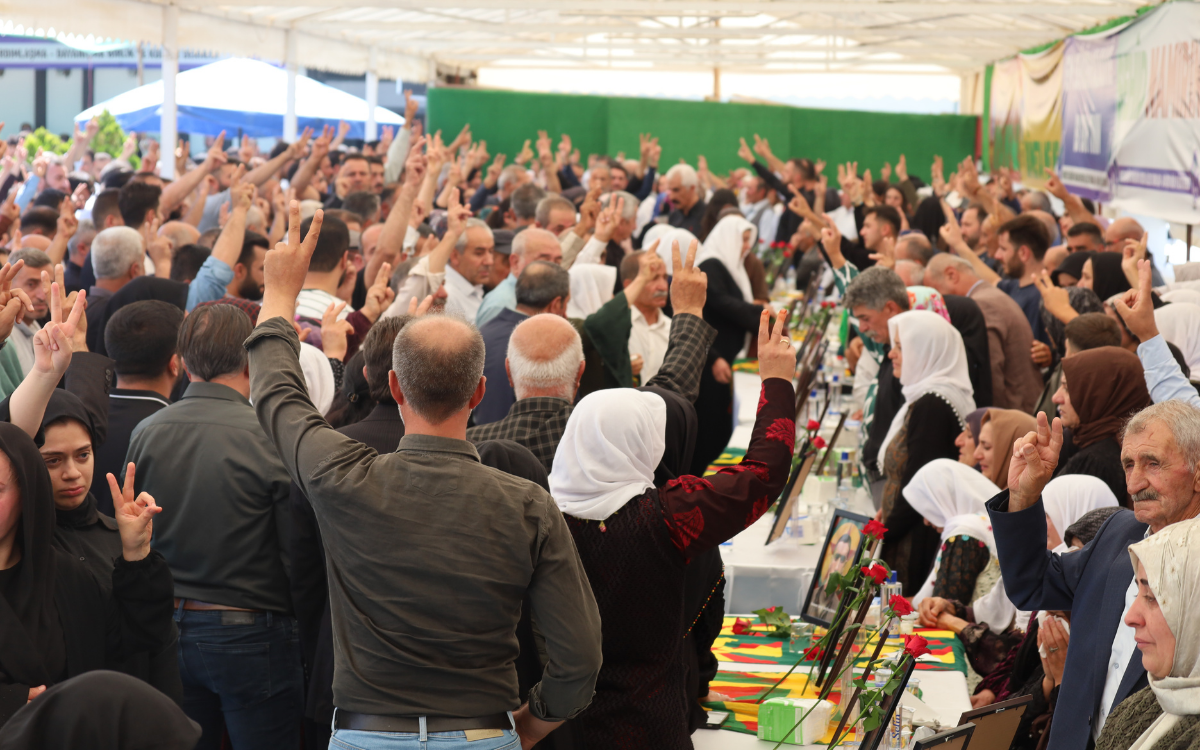 "Diyarbakır'da taziyeye katılan 10 kişi gözaltına alındı"
