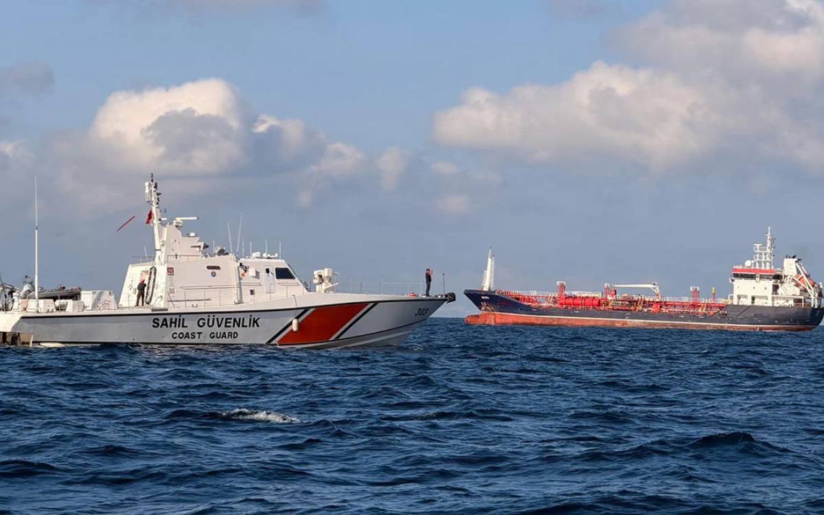 Silivri'deki gemi kazası: Birinci ve üçüncü kaptan tutuklandı