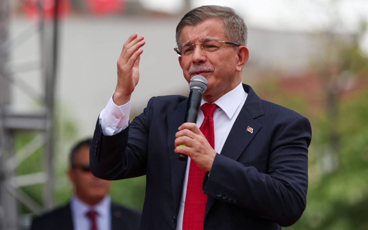 Ahmet Davutoğlu ifade verdi: 'Sözlerimin arkasındayım'