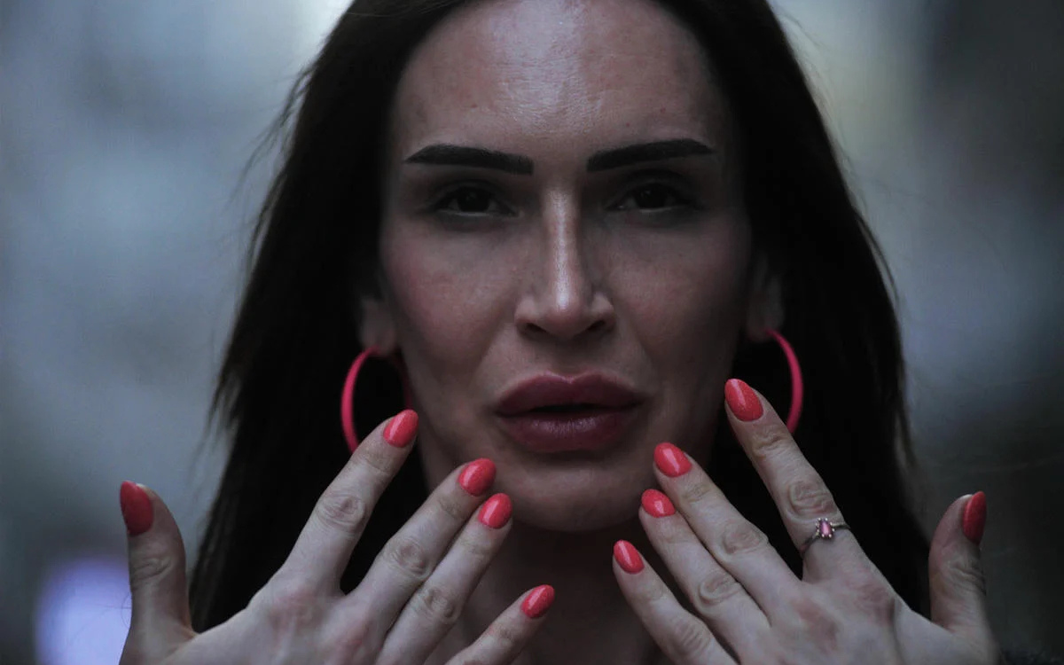 LGBTİ+ örgütlerinden Meli Bendeli için çağrı: “Serbest bırakın”