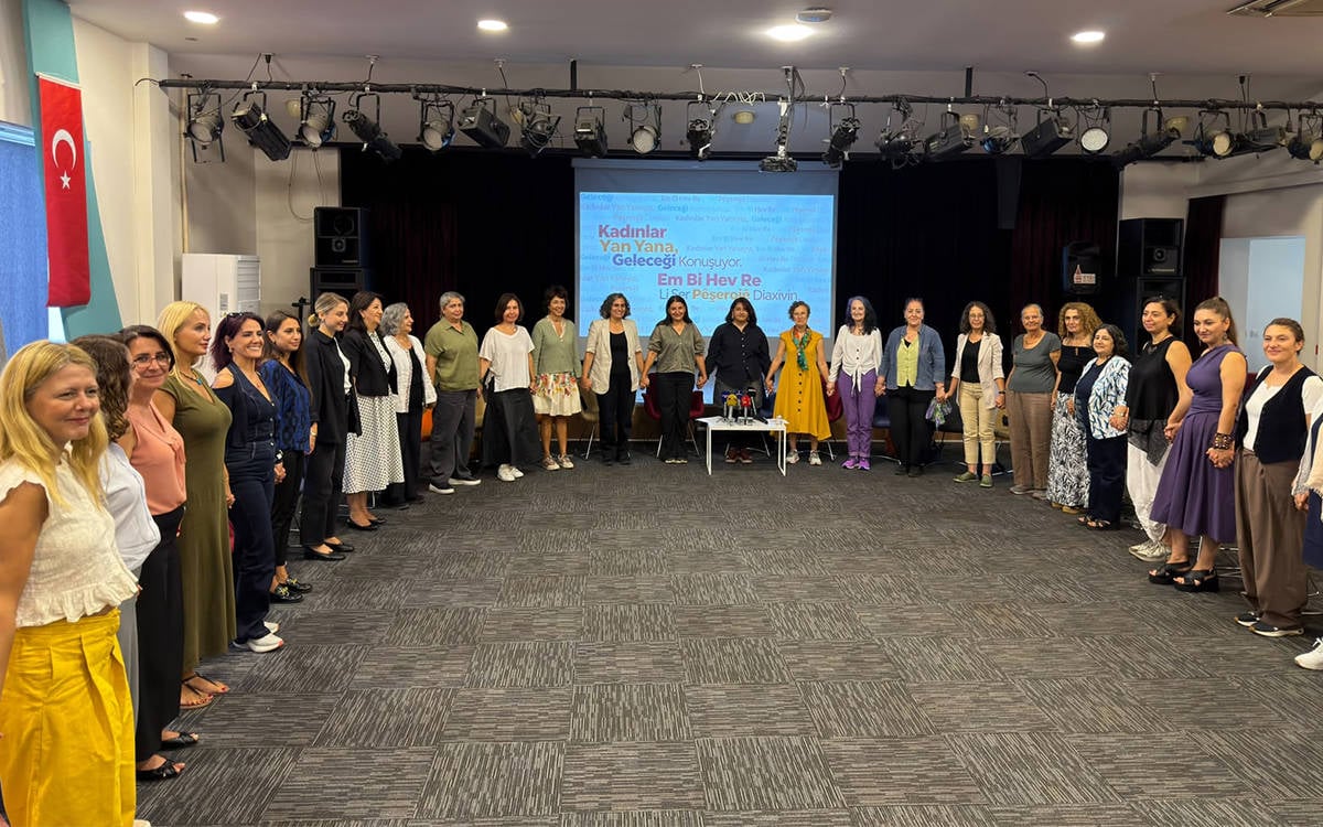 80 kadından Ankara’da barış ve demokrasi konferansı için çağrı
