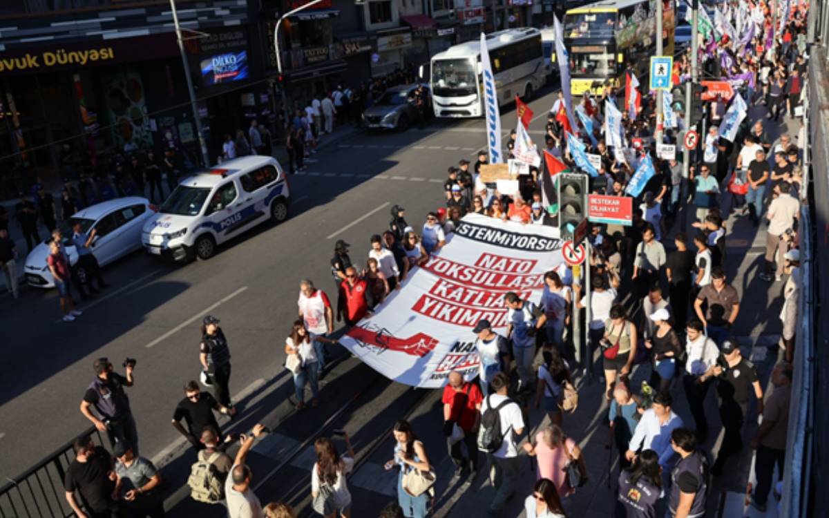 Üniversitelerde yeni dönem başlarken: Sıralarda kaç kişi eksiğiz?