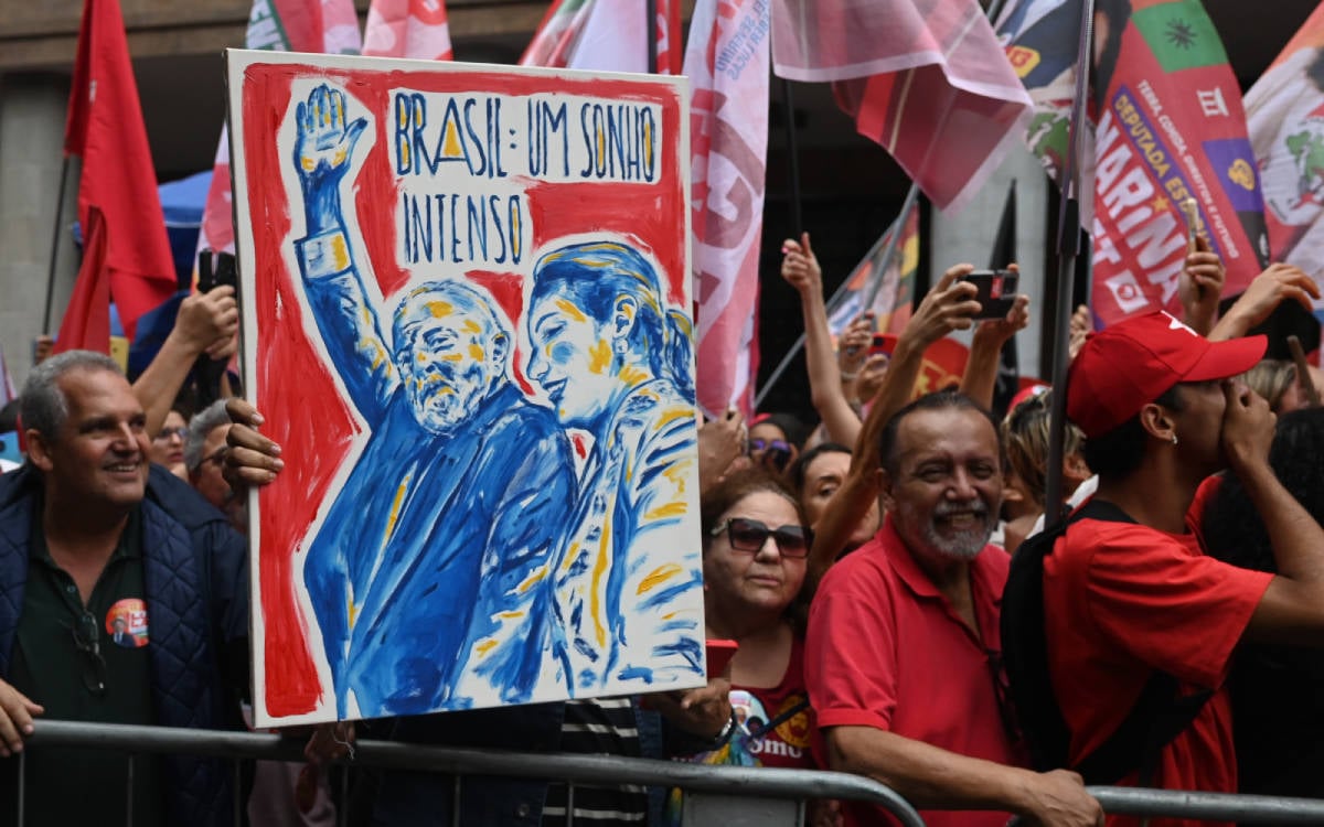 Brezilya'da Trump’ın favorisi Bolsonaro Lula’yı geçti, seçim ikinci tura kaldı