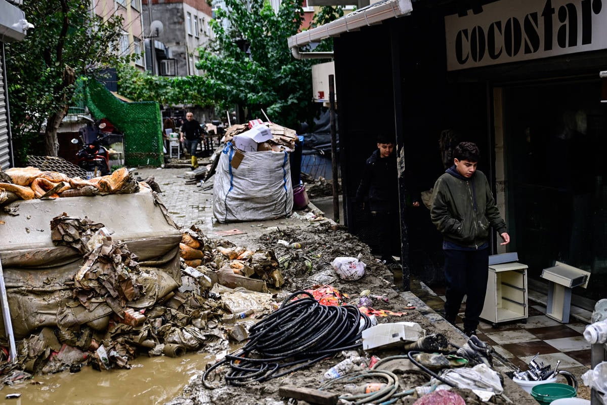 Death toll from İstanbul floods rises to five, several others reported missing