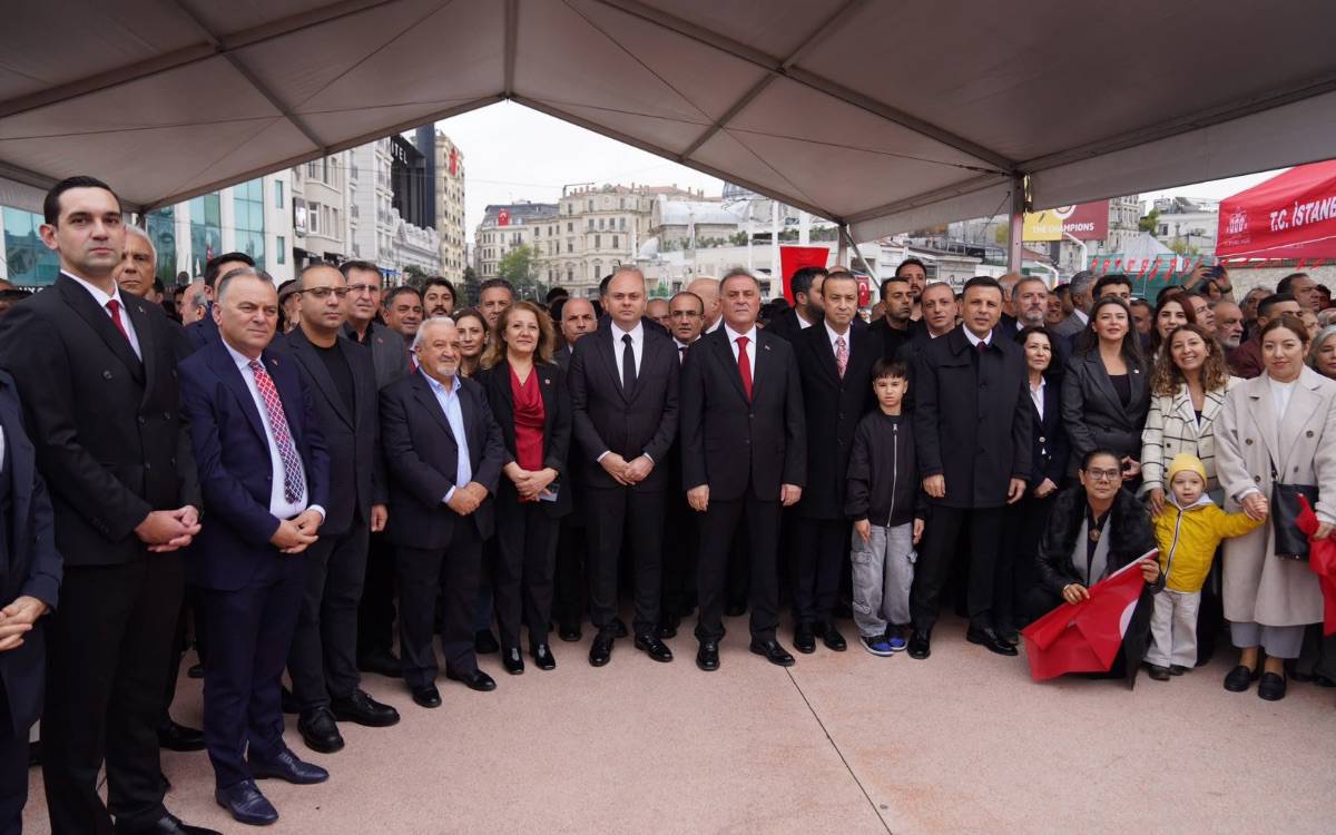 Özgür Çelik: “Millet egemenliğini korumak için mücadelemizi sürdürüyoruz”