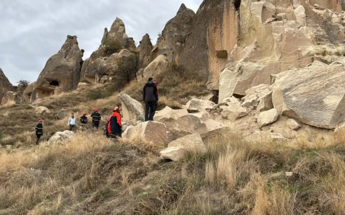 Kapadokya'da peribacası çöktü: 2 kişi hayatını kaybetti