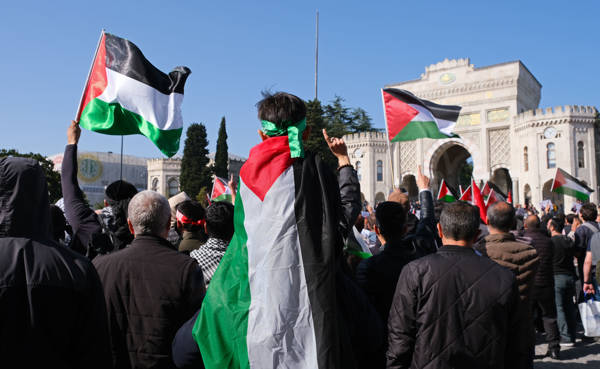 Beyazıt Meydanı'nda Filistin'e destek eylemi