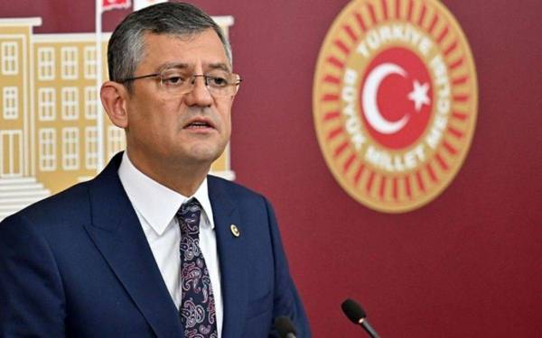 CHP’s Özel backs MP against investigation over remarks on army