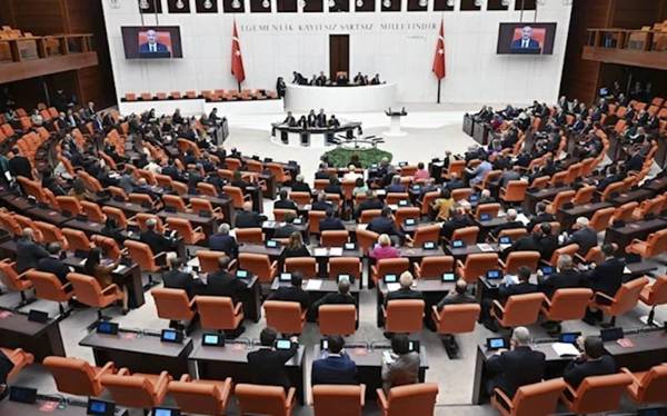 Proposal to abolish interviews in public sector hiring rejected by AKP-MHP votes