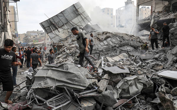 Jonathan Cook: Batı'nın Gazze Ayaklanması karşısındaki ikiyüzlülüğü mide bulandırıcı