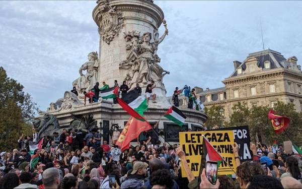 Paris'te Filistinlilerle dayanışma gösterisi yasaklandı