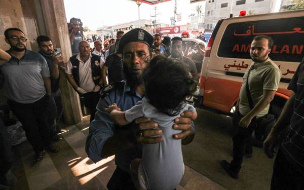 Sınır Tanımayan Doktorlar: İsrail hastanenin boşaltılmasını istedi