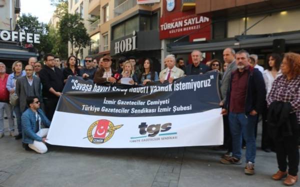Gazeteciler İzmir’den seslendi: Savaş haberi yazmak istemiyoruz