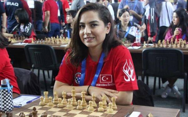 Chessplayer removed from national team 'due to pregnancy'
