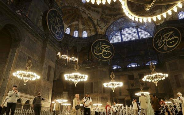 Turkey to introduce entry fees for foreign tourists at Hagia Sophia