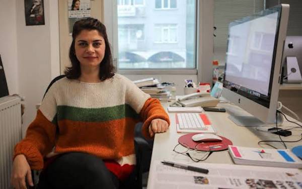 Gazeteci Semra Çelebi, "Onur Yürüyüşü" paylaşımından beraat etti