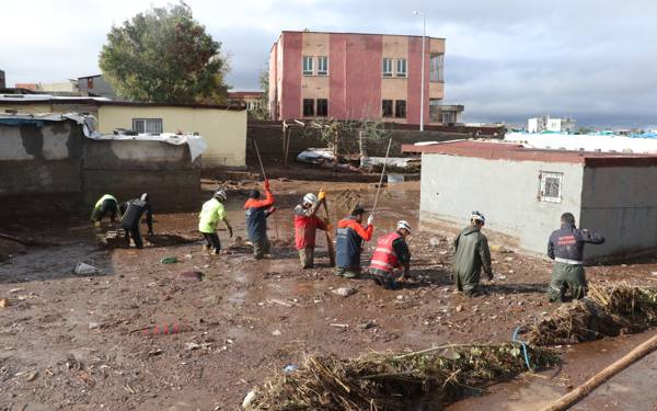 Sel ve şiddetli yağış nedeniyle 9 kişi hayatını kaybetti