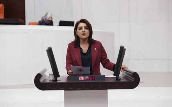 İYİ Parti’nin barınma krizi önergesi AKP ve MHP oylarıyla reddedildi