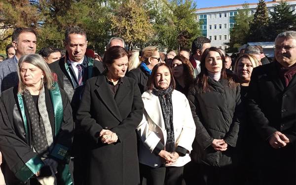 Türkan Elçi: Susturulan sese ses olmaya gidiyoruz