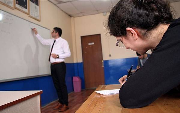 Ataşehir'den MEM'den okullara talimat:  Ders saatlerini cuma namazına göre düzenleyin