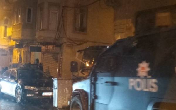 İstanbul'da HEDEP İl binası polis ablukasında