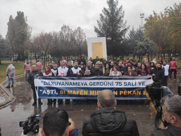 Diyarbakır'da İnsan Hakları yürüyüşü: Hukuk adeta rafa kaldırıldı