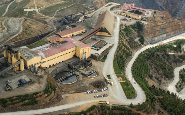 Environmental group protests plans for gold mine using cyanide in Eskişehir