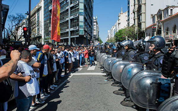 Arjantin'de 'liberter' Milei'nin güvenlik gösterisi
