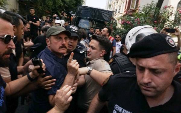 Eski İstanbul Güvenlik Şube Müdürü Hanifi Zengin’e “tacizci” diyen kadınlara dava