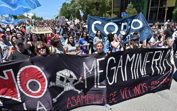 Milei Arjantin'i BRICS'ten çekerken sendikalar "Genel Grev"e hazırlanıyor
