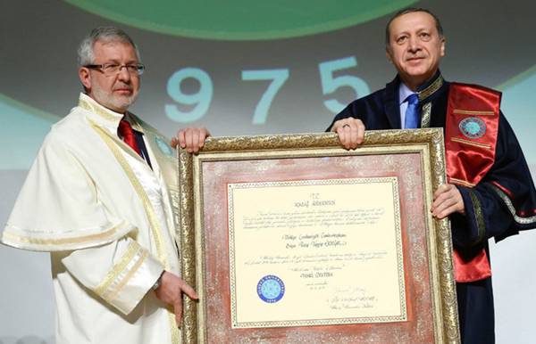 HKP, Erdoğan’ın diplomasını AYM’ye taşıdı