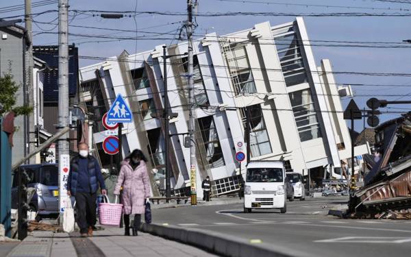 Japonya’daki depremlerde 30 kişi hayatını kaybetti