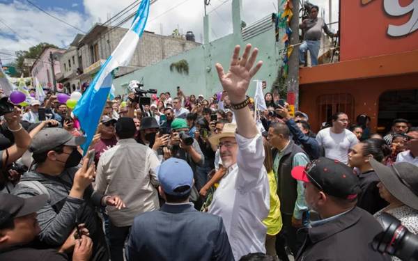 Guatemala'da Başsavcı, Başkan Arévalo'yu devir teslim öncesi  tutuklatma peşinde