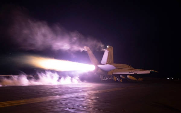Husiler: ABD ve İngiltere, Yemen’e 18 hava saldırısı düzenledi