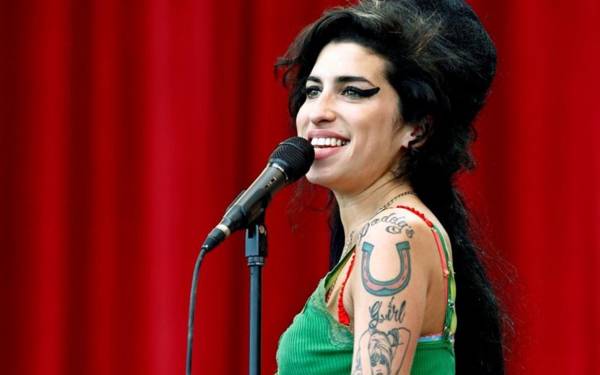 Amy Winehouse “In My Bed” klibinden yeni görüntüler