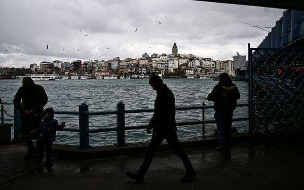 Türkiye'nin nüfusu artıyor, İstanbul'da kilometrekareye 3 bin 13 kişi düşüyor