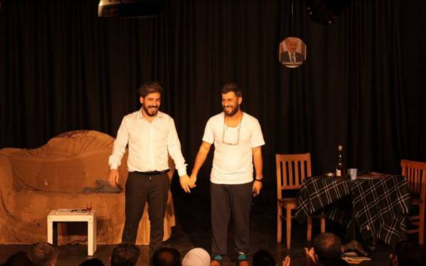 EMEP Milletvekili Karaca: Kaç Kürtçe tiyatro oyunu iptal edildi?