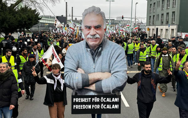 15 bin kişi Köln’de Abdullah Öcalan için yürüdü
