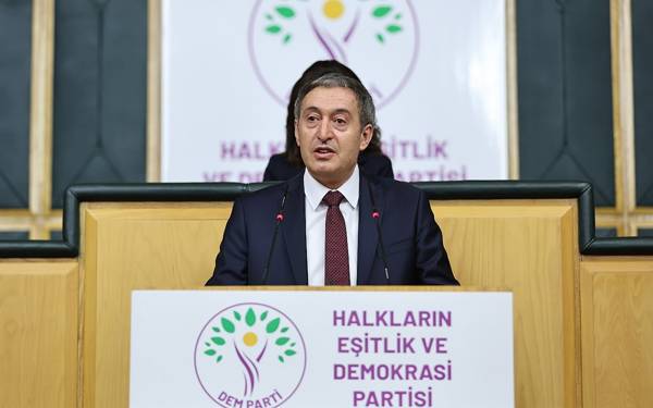 Bakırhan: AKP, 'Kürt meselesini çözmek istiyoruz' desin yine masaya otururuz
