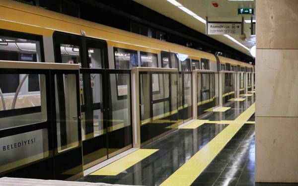 İstanbul Valiliği kararıyla Taksim ve Şişhane metro istasyonları kapatıldı
