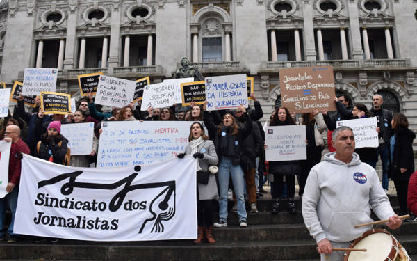Portekiz’de gazeteciler 40 yıldan sonra ilk kez ülke çapında greve gitti