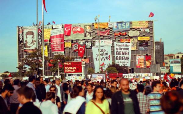 Yeni Gezi iddiası: Dolmabahçe mutfak tüpü patlayıcı düzenekle işgal edilecekti