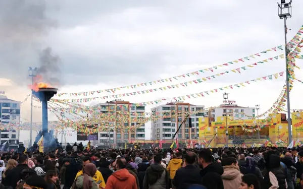 Kurds celebrate Newroz in Diyarbakır
