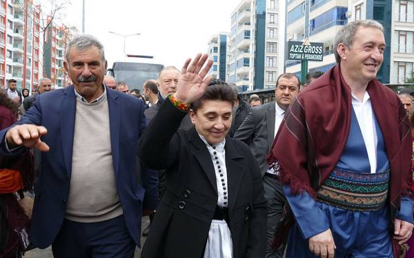 "Sayın Öcalan'ın 2013 yılındaki deklarasyonunun arkasındayız"