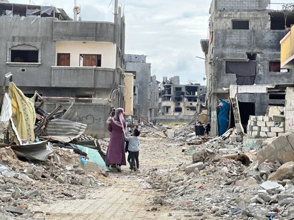 Filistin: İsrail, Gazze'yi halkından koparmaya çalışıyor
