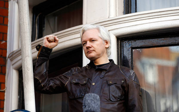 Julian Assange 'ABD'ye iade kararını' temyiz edilebilecek