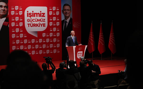 Özgür Özel:  Türkiye yeni bir siyasi iklime kapı araladı