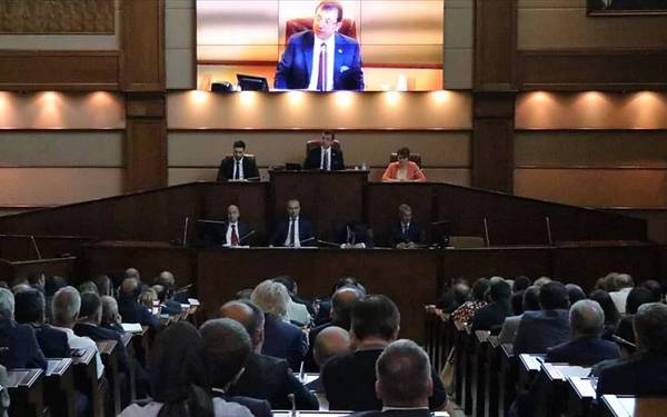 CHP, İBB Meclisi'nde 184 üyeyle çoğunluğu yakaladı